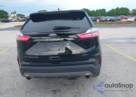 2024 Ford Edge Titanium z USA, uszkodzony, nr VIN 2FMPK4K92RBA90268